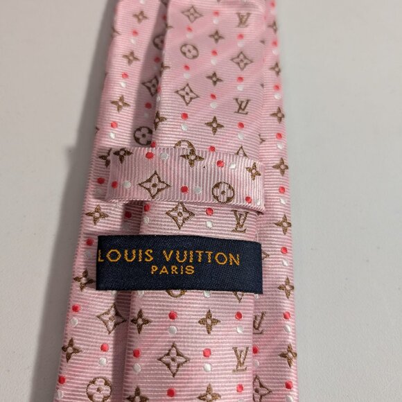 Louis Vuitton Other - Louis Vuitton Tie Pink